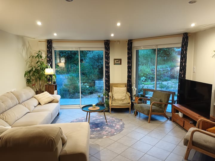 Maison Familiale, Lacs Et Volcans - Saint-Nectaire