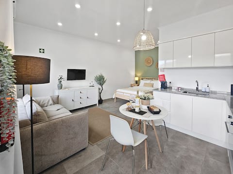 MF Third | Superior Boutique Suite