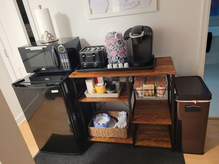 Charming Space W/bedroom &  Luxury Bath! - Eden Prairie, MN