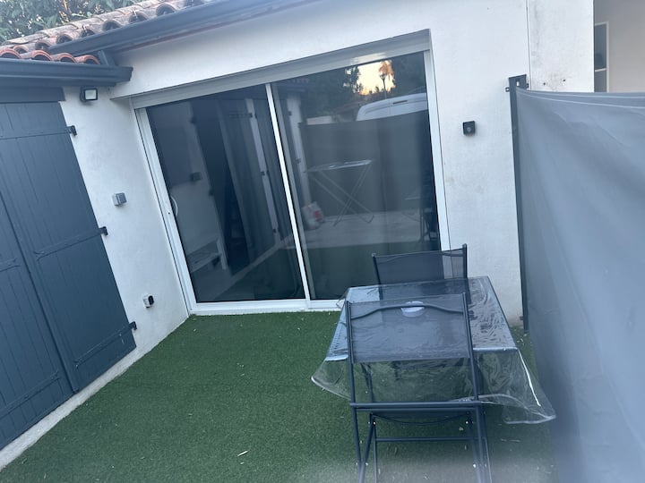 Studio Situé Sur La Rte De La Mer (Plage à 15 Min) - Aimargues
