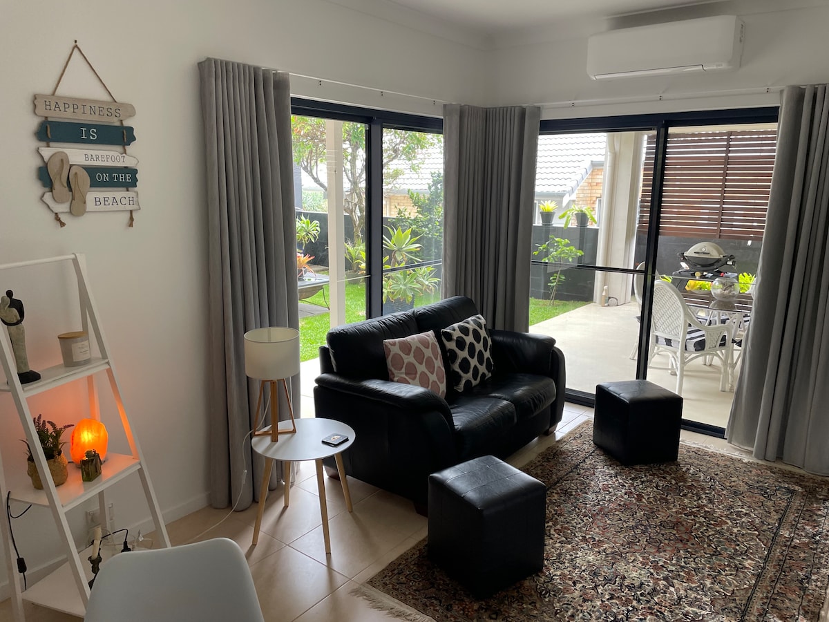 Top performing Airbnb: WALK, beach,Point & village,first class location in Ballina Shire Council