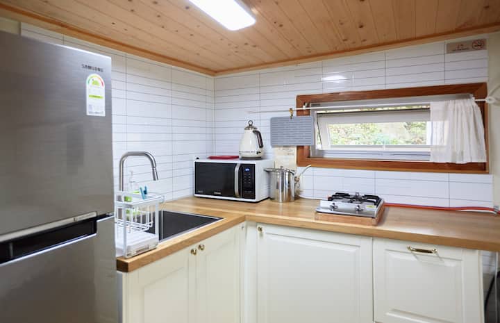 '매물도 윤스테이' 사랑채 - '삼시세끼'실사 가능한 섬집,바다 마당을 가진 섬집,연박할인 - South Korea