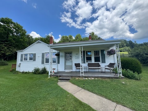 Farmhouse in Nathan's Creek with beautiful views