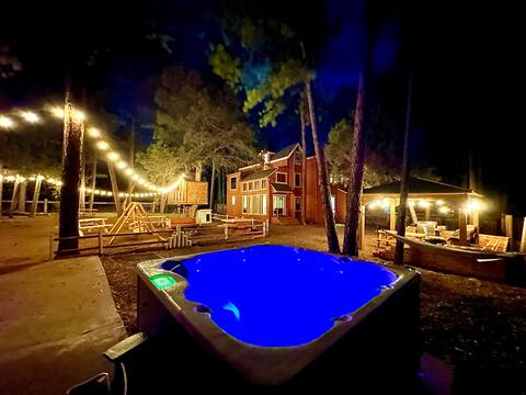 Cabin | Treehouse | Awesome Yard - Sleeps up to 33