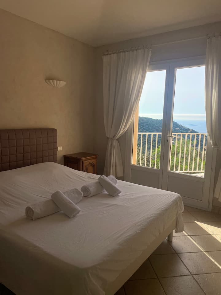 غرفة النوم 1