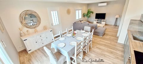 La Gardiolette, classified house,★★★ 8 people/air-conditioned