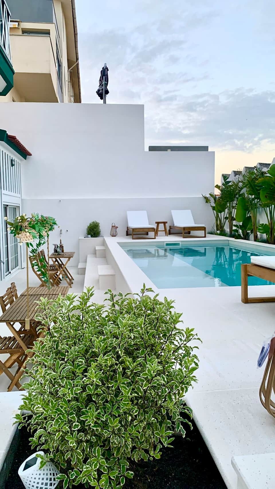 Villa Rafa, a white garden apartment by the beach, Gafanha da Encarnação, Aveiro, Portugal, photo 4 of 10
