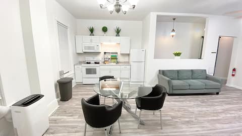 1157#5-Urban Oasis: Steps from Millwork district