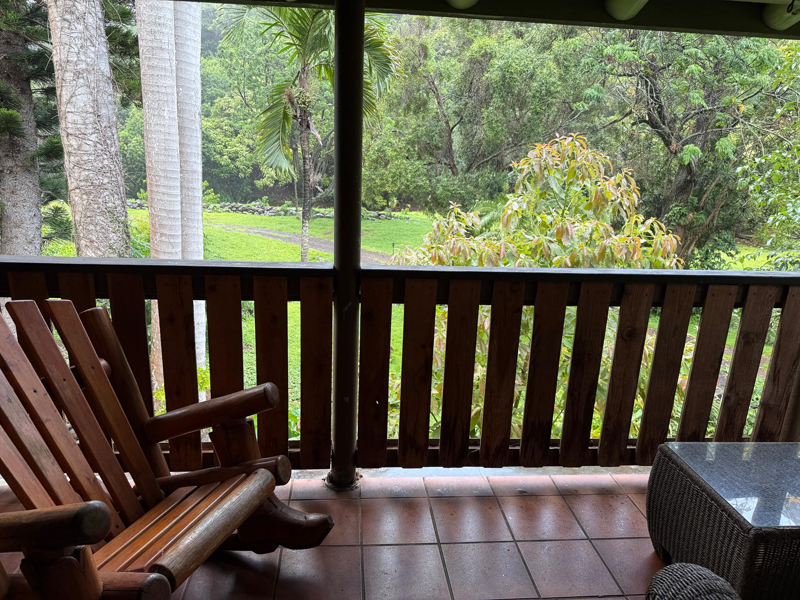 Charming Log House! Sacred Garden Farm Stay - Image 71