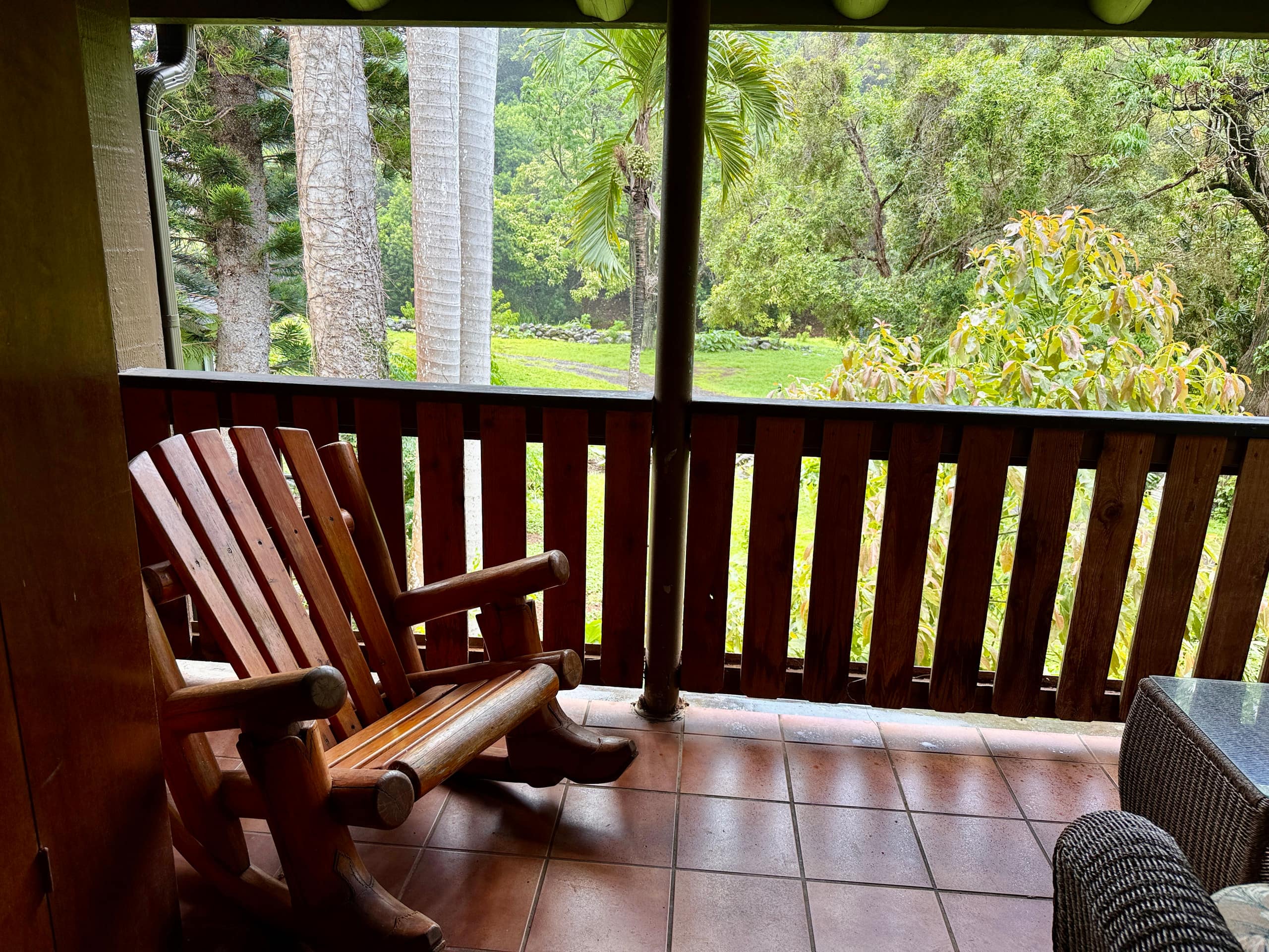 Charming Log House! Sacred Garden Farm Stay - Image 73