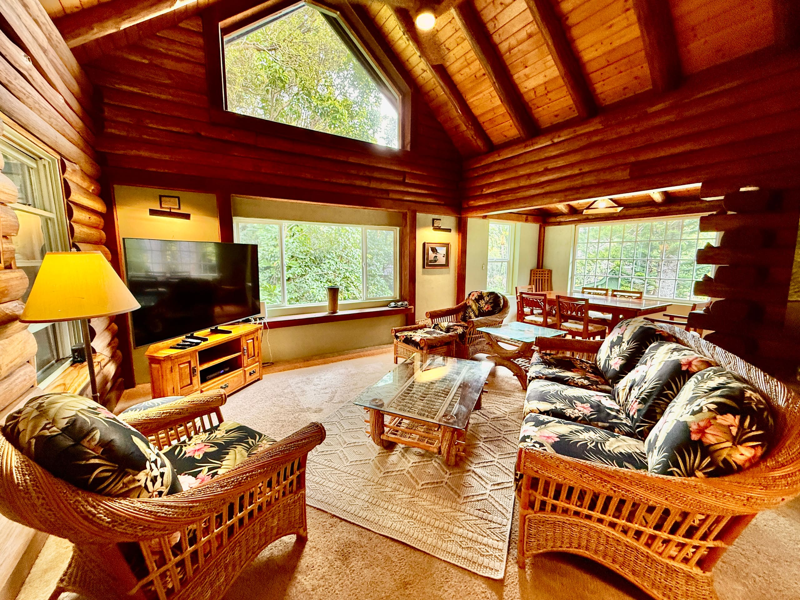 Charming Log House! Sacred Garden Farm Stay - Image 5