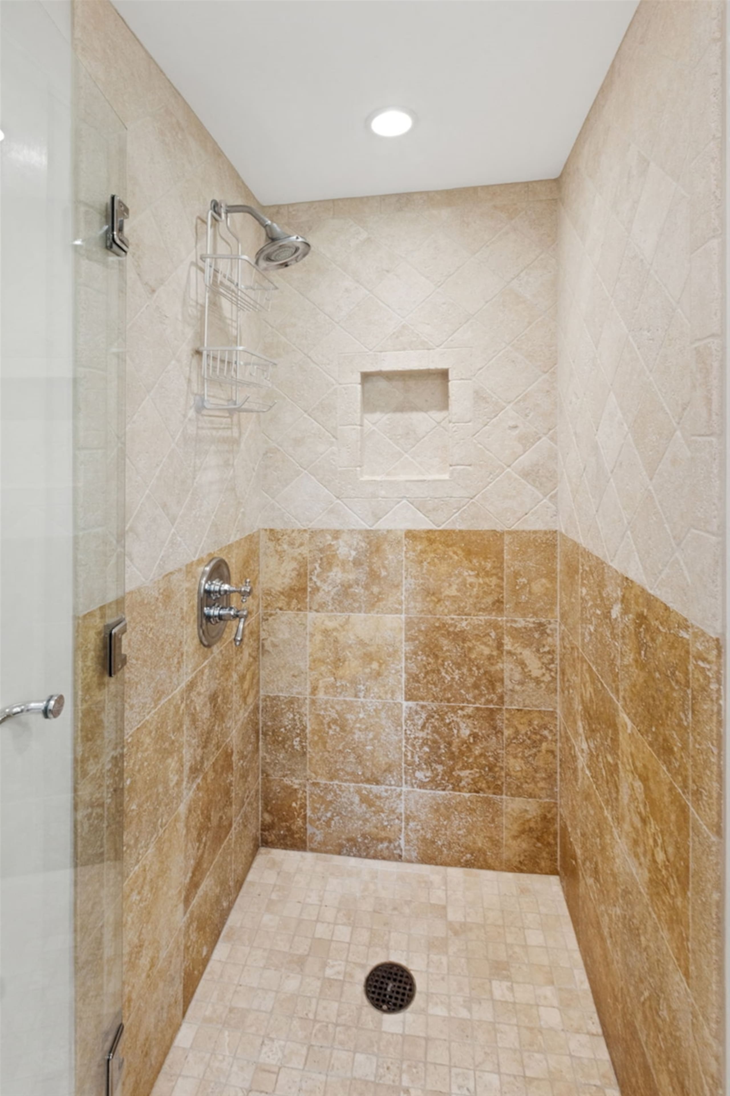 Villa in Lahaina · ★4.94 · 1 bedroom · 2 beds · 2 baths - Image 93
