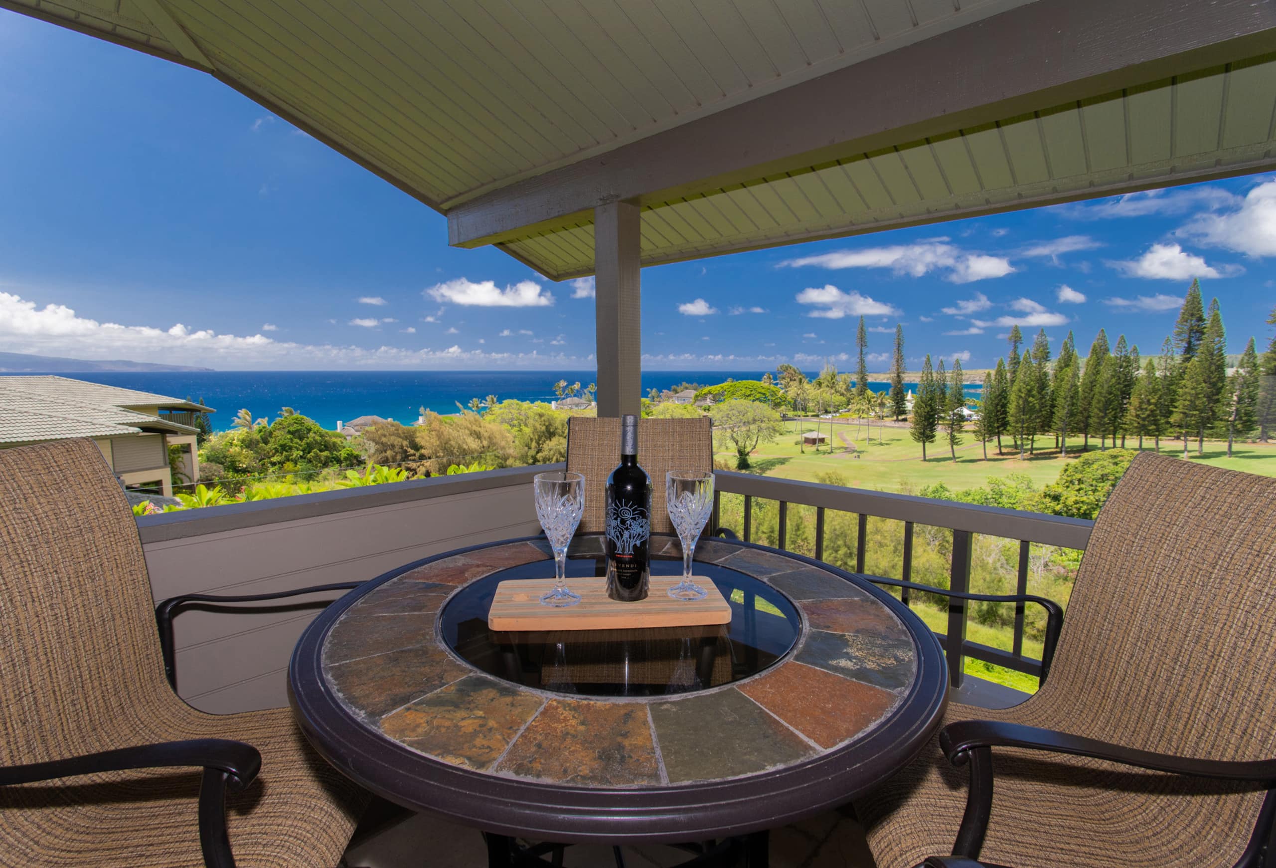 Villa in Lahaina · ★4.94 · 1 bedroom · 2 beds · 2 baths - Image 11