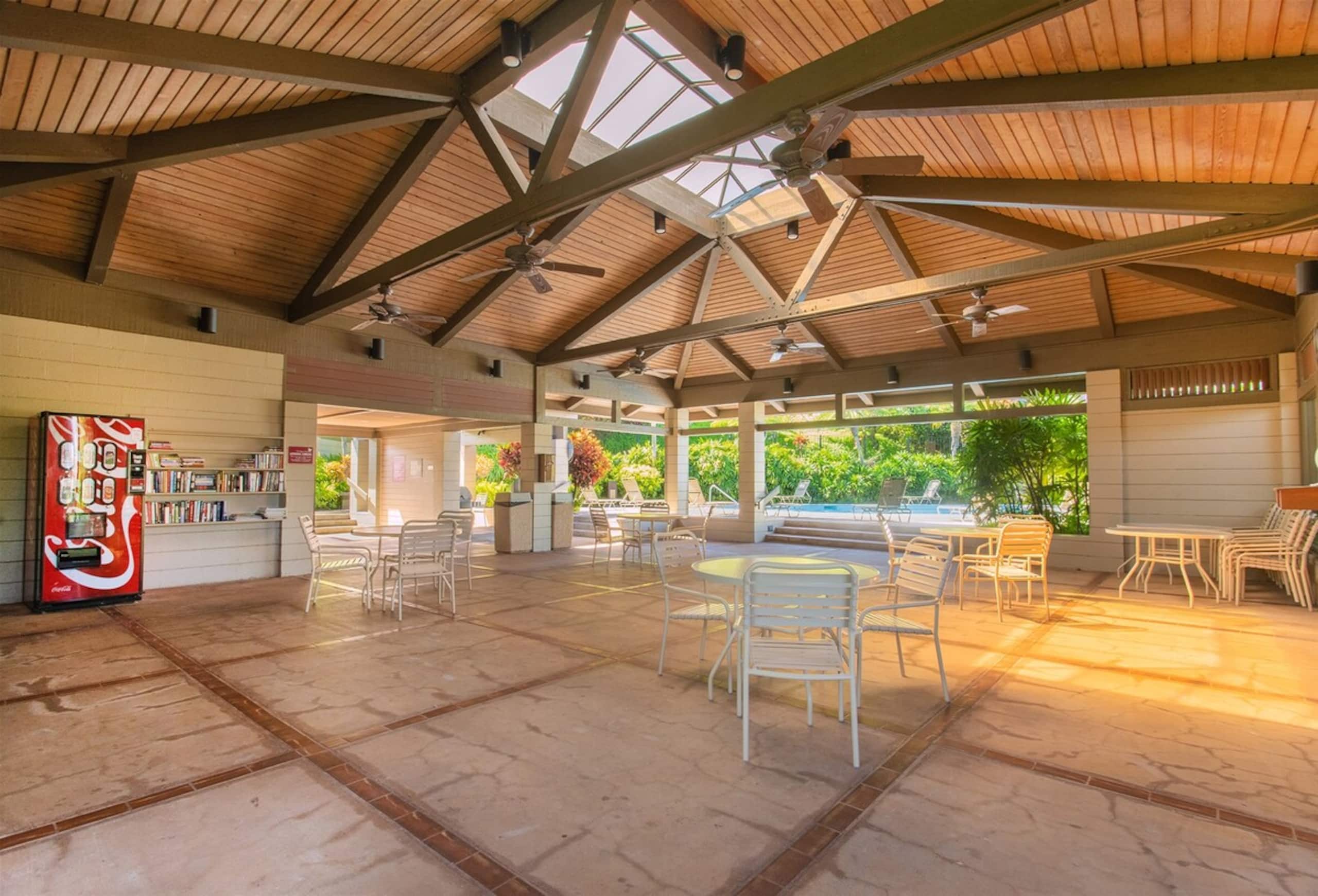 Villa in Lahaina · ★4.94 · 1 bedroom · 2 beds · 2 baths - Image 60