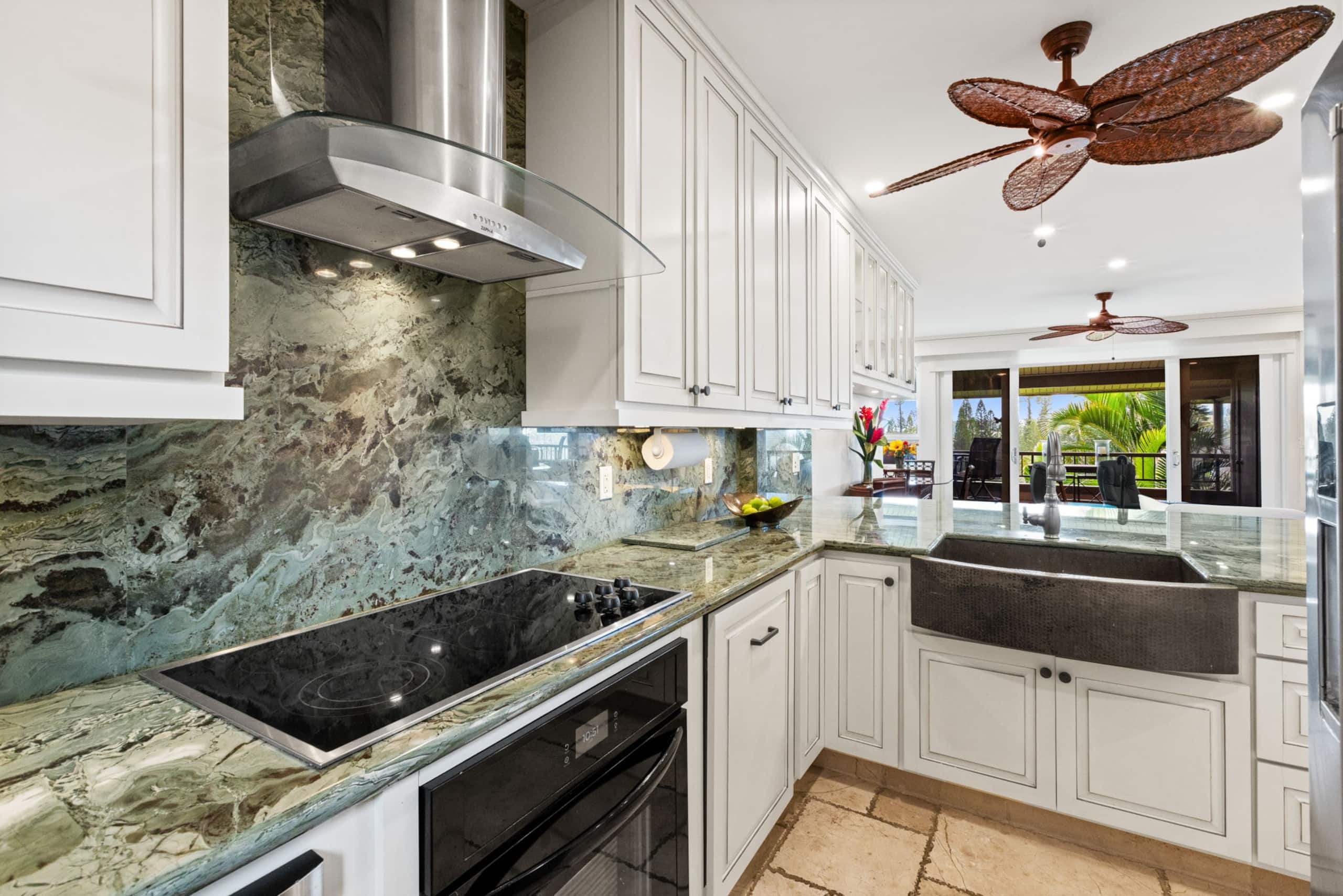 Villa in Lahaina · ★4.94 · 1 bedroom · 2 beds · 2 baths - Image 25