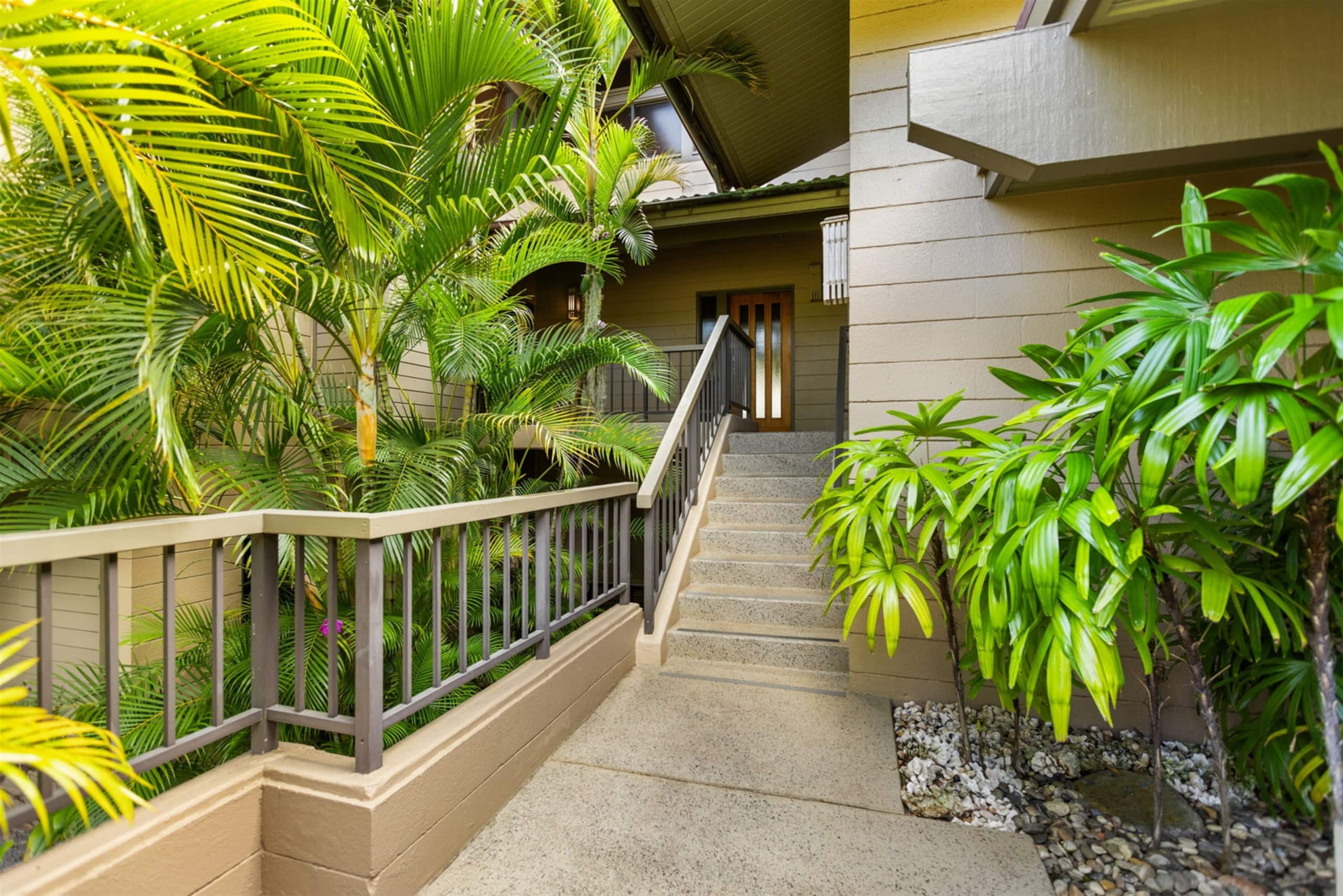 Villa in Lahaina · ★4.94 · 1 bedroom · 2 beds · 2 baths - Image 100