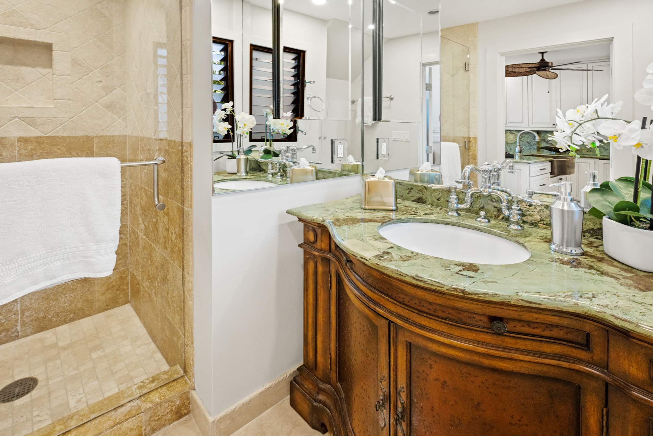 Villa in Lahaina · ★4.94 · 1 bedroom · 2 beds · 2 baths - Image 30