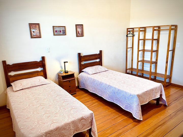 საძინებელი 4