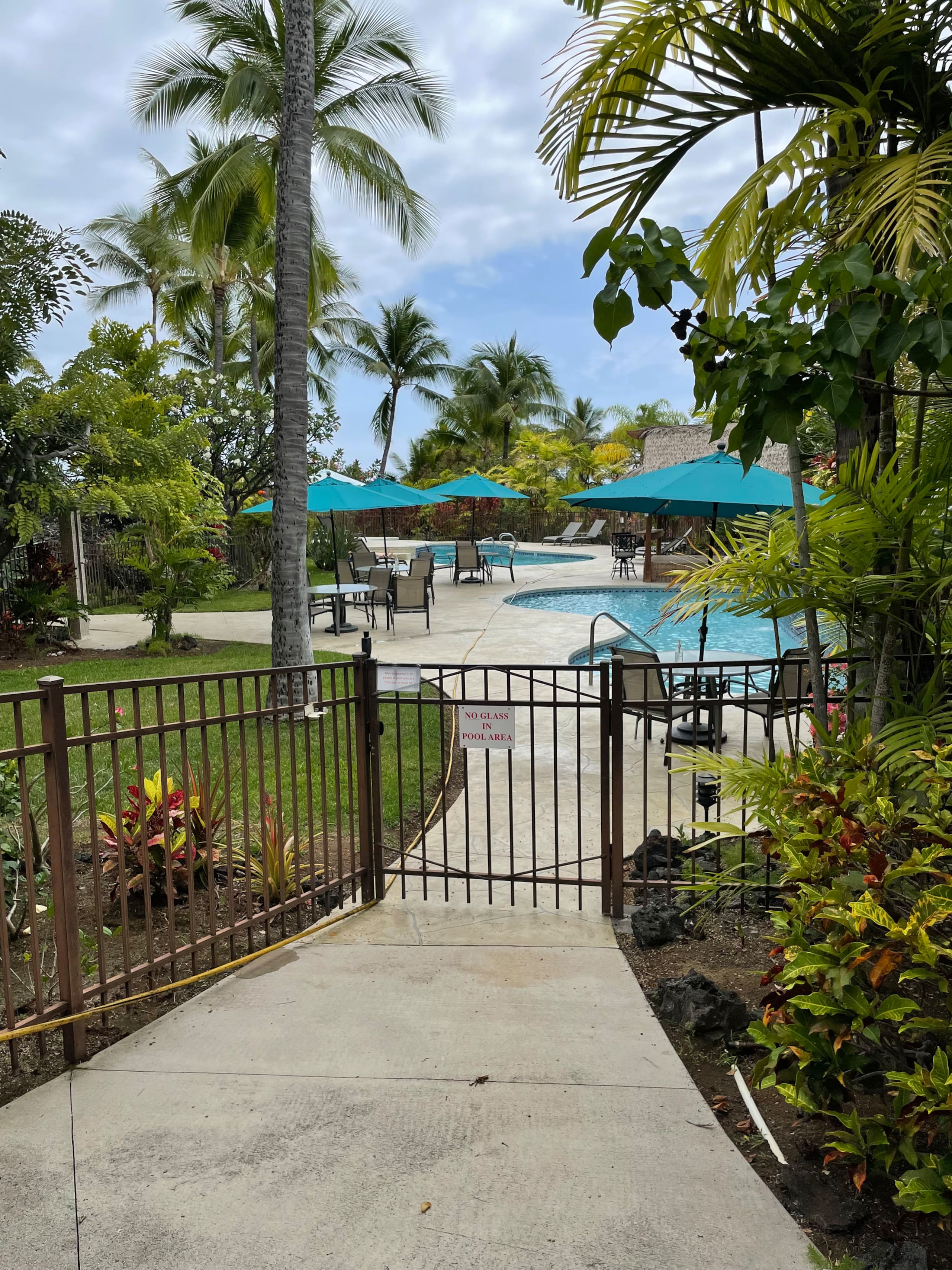 Condo in Kailua-Kona · ★4.86 · 2 bedrooms · 2 beds · 2 private baths - Image 12