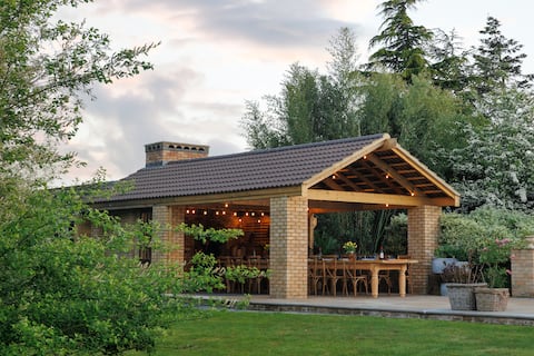 Large Countryside Home (Old Chapel House)