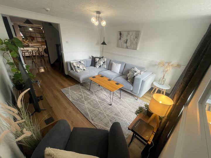 Benllech Sea View Apartment No.1 With Free Parking - Anglesey
