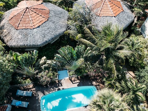 Rustic Chic 4-Suite Villa in Icaraizinho