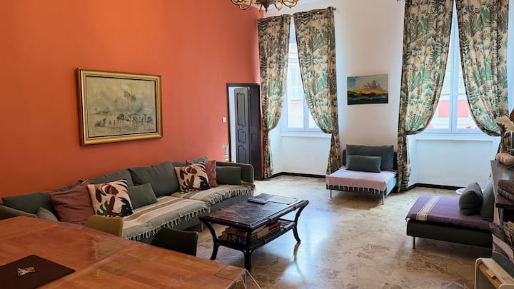 Charmant F5 Au Cœur De La Vieille Ville - Corsica