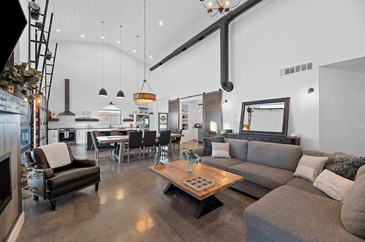 Black Hills Dream Vacation Home La Bella Vita - Spearfish, SD