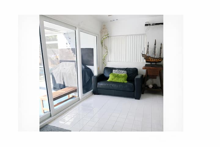 غرفة المعيشة 2