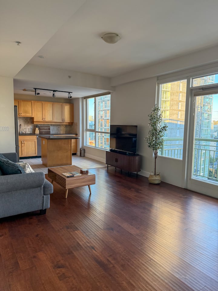 Lovely 1-bedroom Condo On India Street - San Diego, CA
