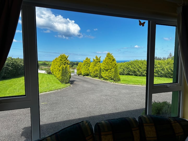 Cozy, Bright 3 Bedroom, Ocean View, Sun Deck - County Donegal