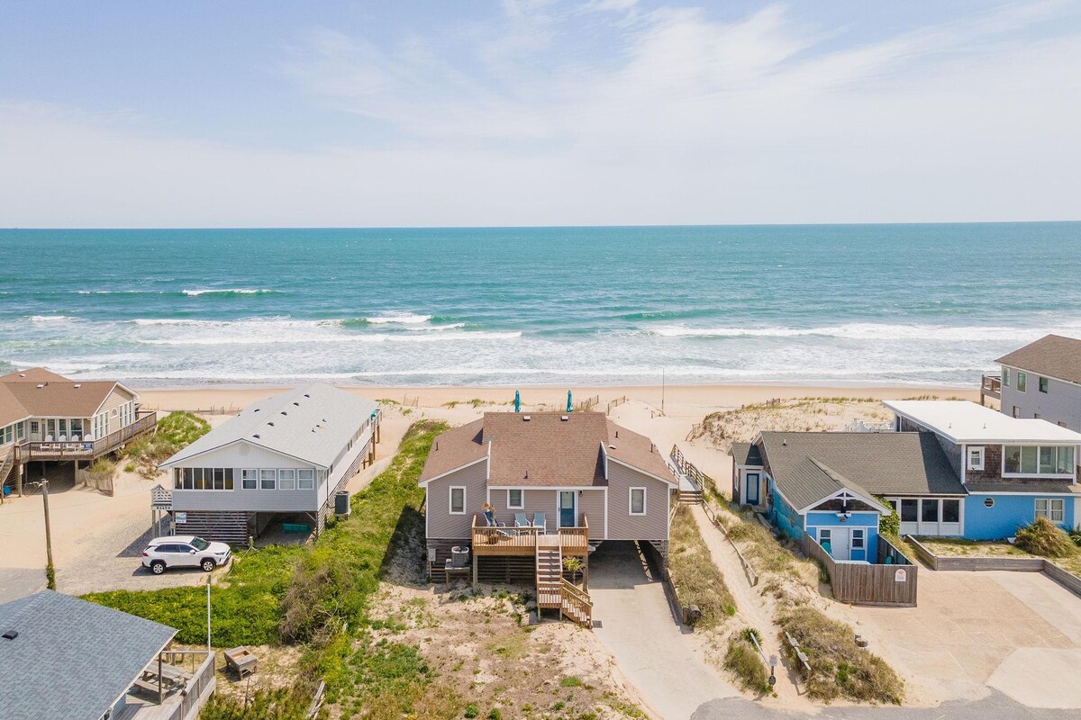 Oceanfront! Cozy, Views Galore! Crow's Nest, SN011