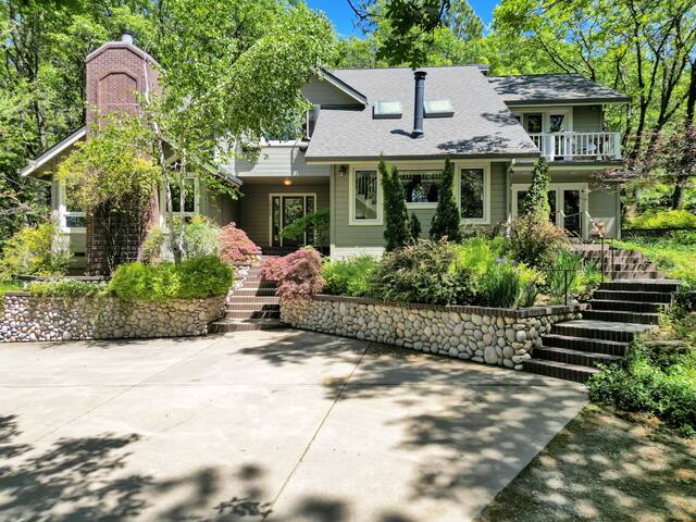 Sandy And Tarryn managed Airbnb listing 1