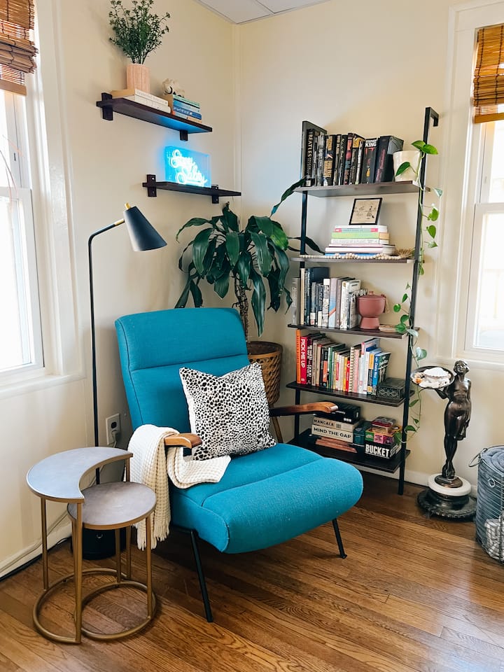 Bright Beach Retreat W/ Balcony | Family Friendly - Long Beach, NY