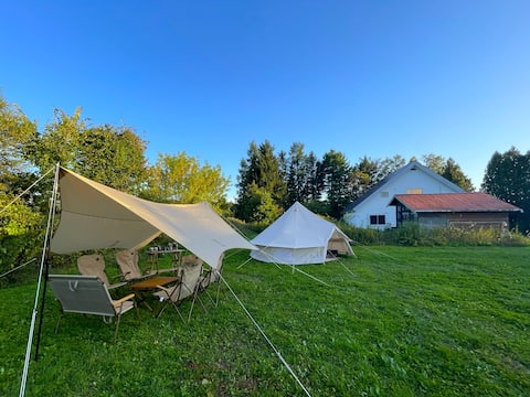 Completely private cottages & casual glamping: May-September | BBQ/open-air bath/movie | Children to