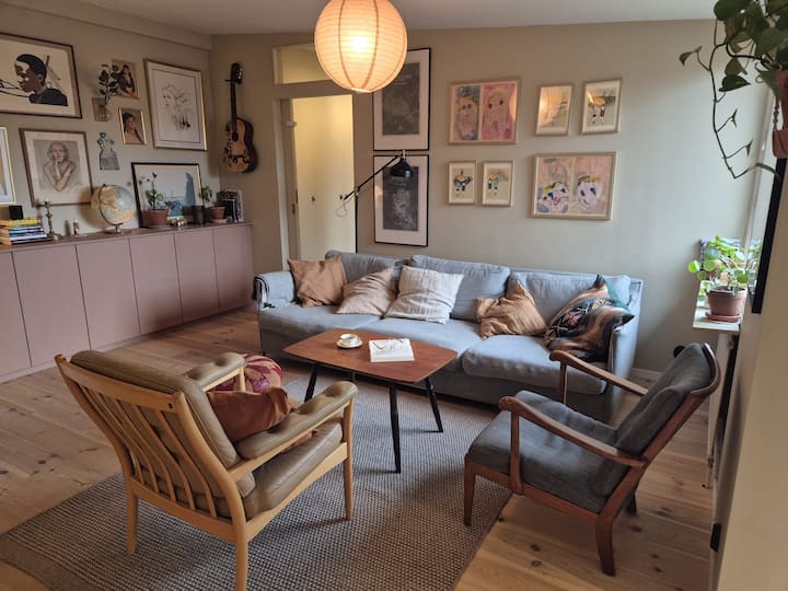 Trevligt Radhus Med Atriumträdgård. - Gothenburg
