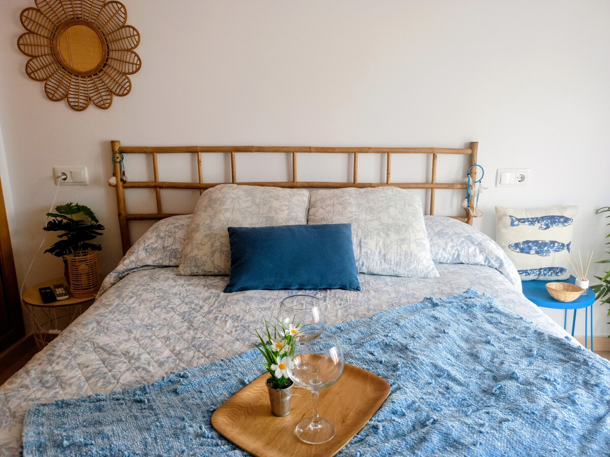 主卧室，可通往私人露台。 景色非常好