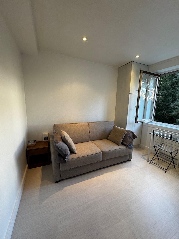 Neuilly-sur-seine Superbe Studio Avec Parking - Puteaux