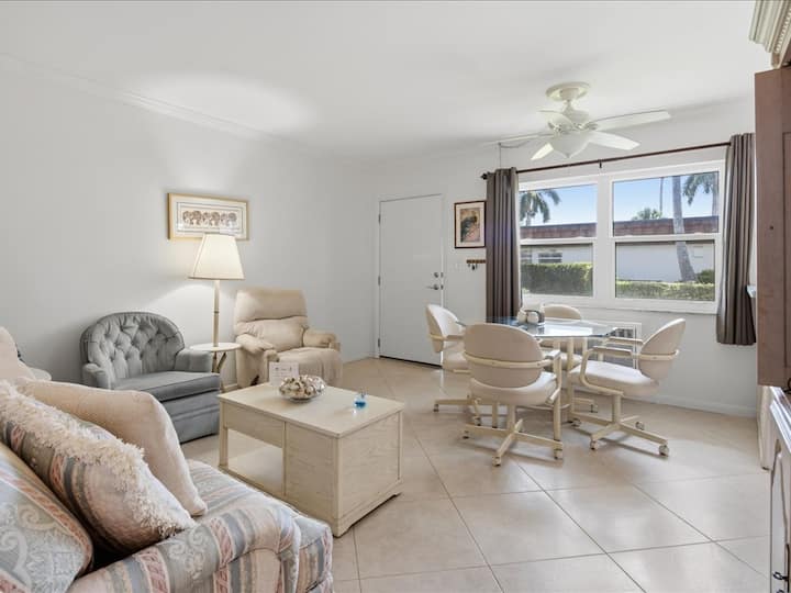1br Marco Island Condo With Pool-sb-g2 - Marco Island, FL