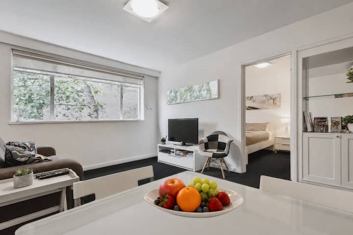 Spacious, Fully Equipped, Central, Fast Wi-fi - Melbourne