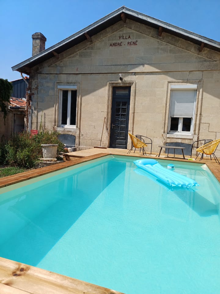 Maison Chaleureuse Avec Piscine Et Climatisation - Bordeaux