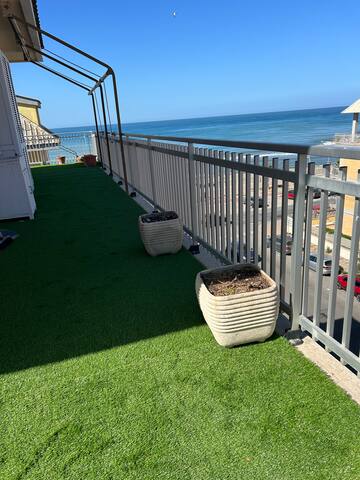 Luxury Flat + big terrace front sea gallery image 4