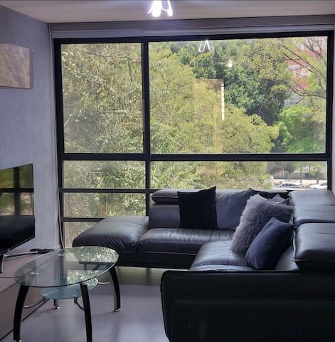 LINDO DEPARTAMENTO CON ESTACIONAMIENTO GRATUITO.