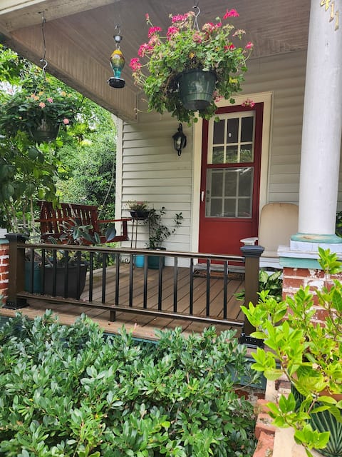 Downtown Remodeled 1906 Queen Anne