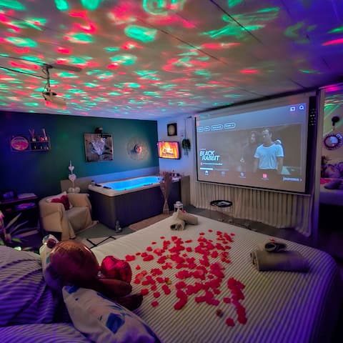 Apartment with spa and private pool