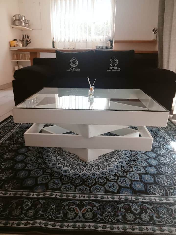 Adorable 1 Bedroom Guest House With Wifi And Pool - Harare