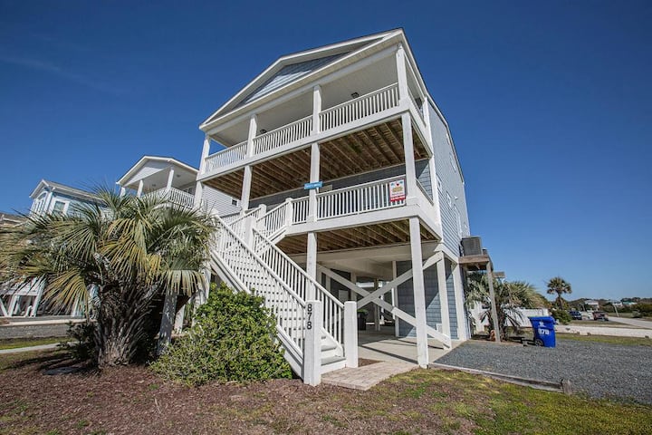 Blue Pelican / 878 Ocean Blvd West - Holden Beach, NC