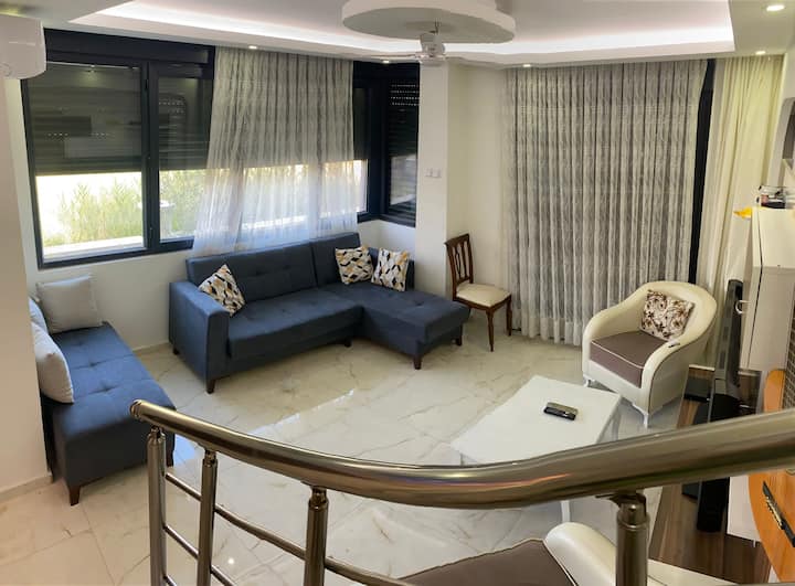 Kiralık Triplex Yazlık. Yeni Bina- Dikili - Bademli