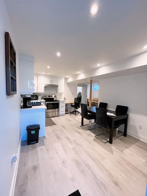 Popular Airbnb listing: Bright Spacious 1BR Basement Suite - Private Entry in Vaughan