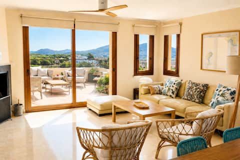 Propiedad de Airbnb exitosa: Wake up to golf course views at La Manga Club en Cartagena